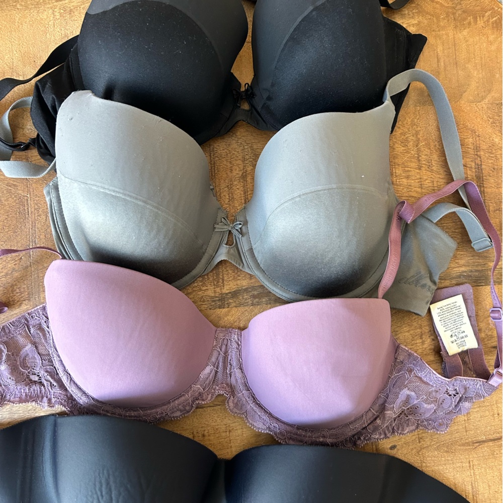 Bundle of four 32D Bras